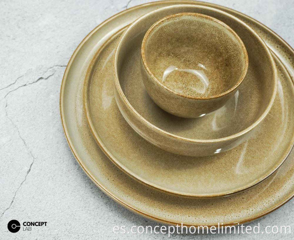Reactive Glazed Stoneware Dinner Set In Khaki Ch22067 G02 4